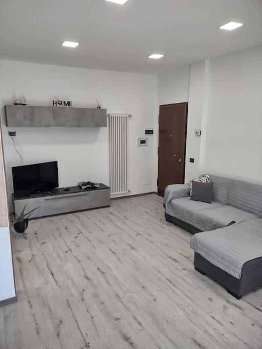 Ferienwohnung Casa Lucia Rozzano Exterior foto